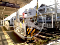 世田谷区宮坂の駅前