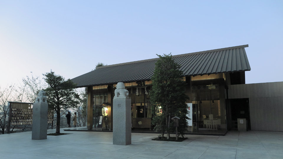 新宿区市谷の人気スポット　赤城神社